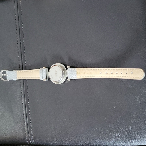 Venetiae Ladywatch floral - Picture 6 of 7